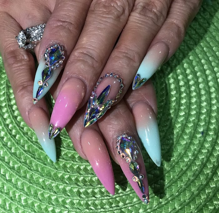 nail salons in harlem